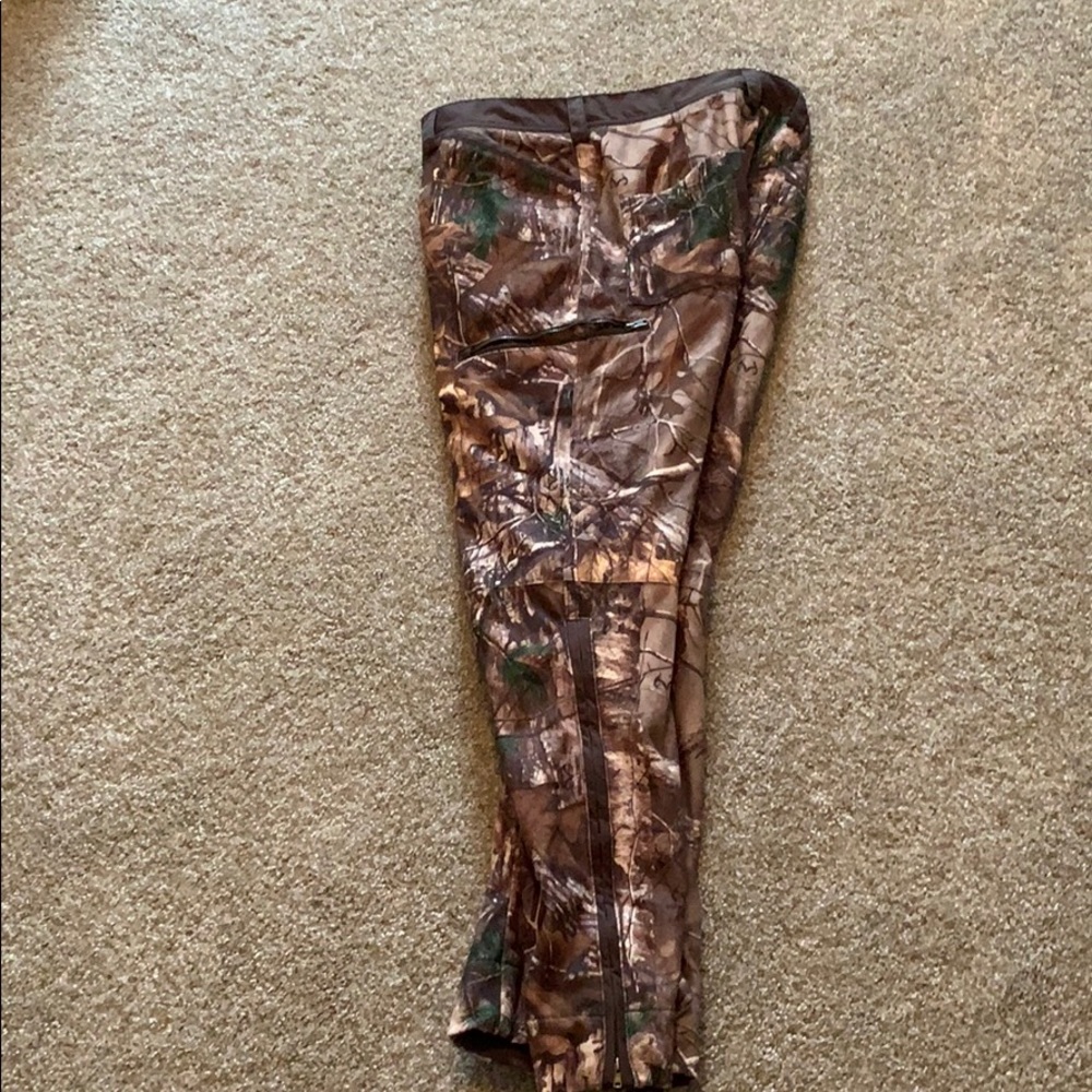 Under Armor Scent Control Hunting Pants.